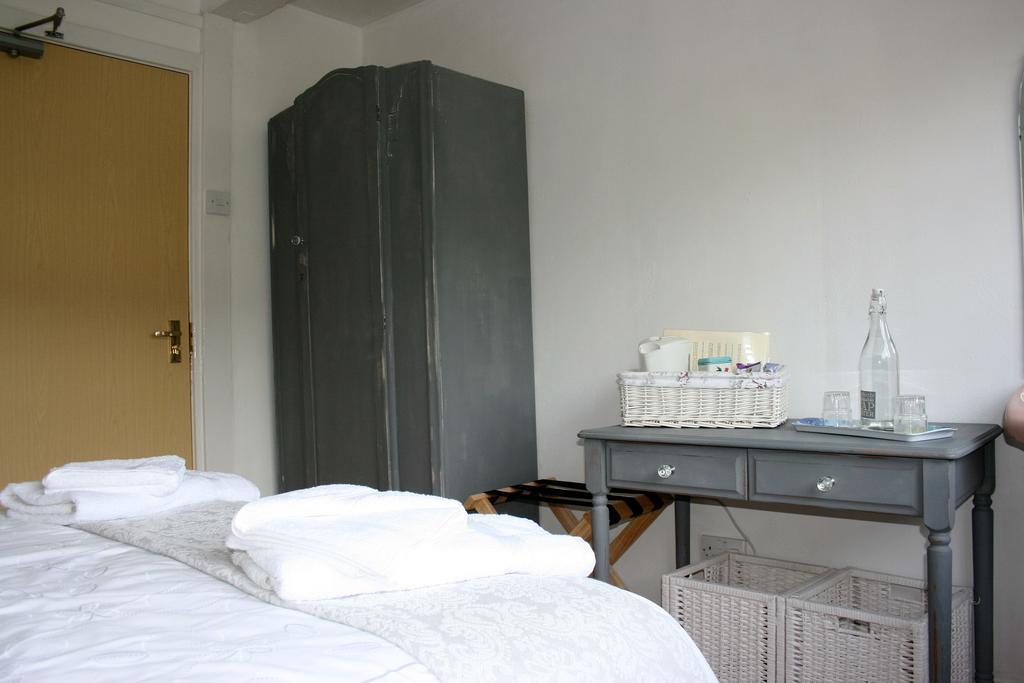 The Bark House Hotel Tiverton  Esterno foto