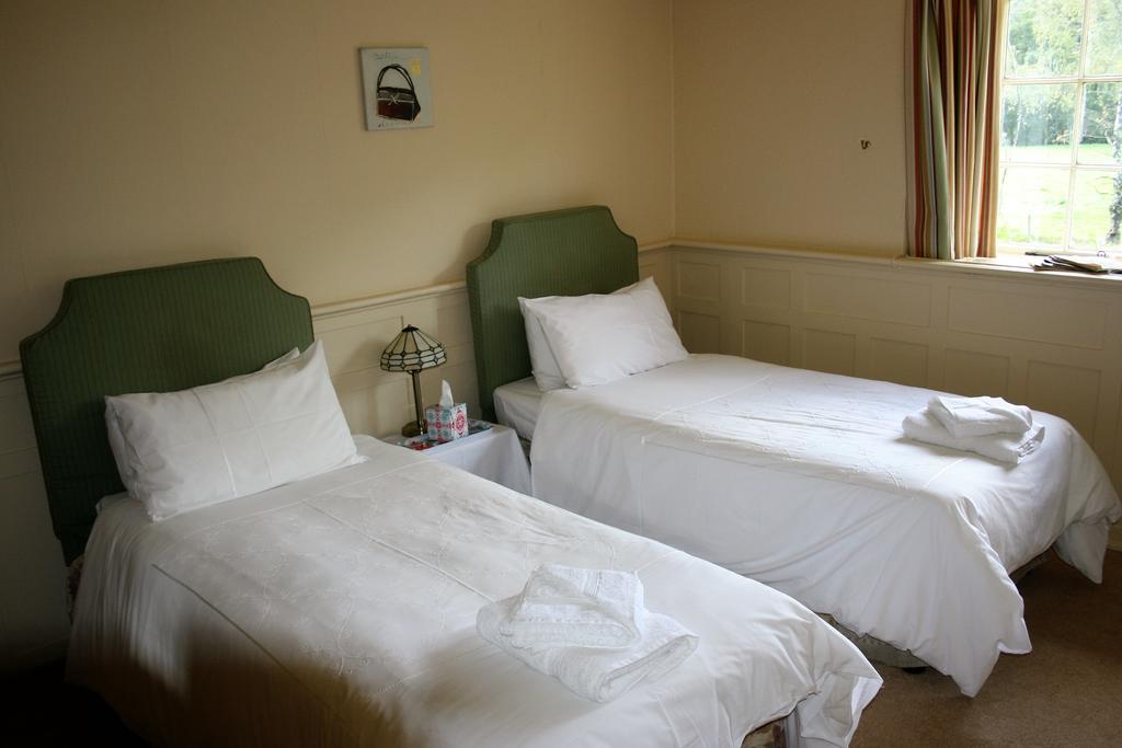 The Bark House Hotel Tiverton  Esterno foto